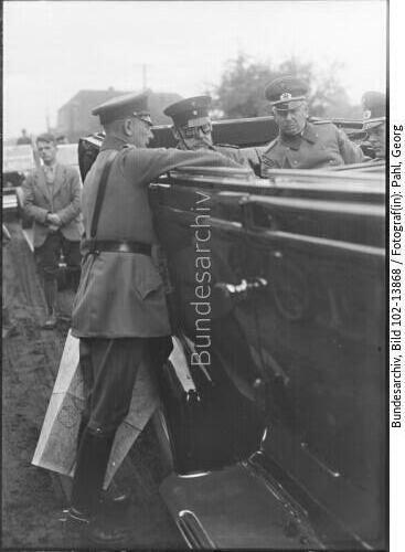 Paul v. Hindenburg mit Sohn Oskar