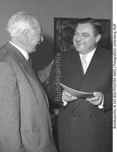 Bundespräsident Heuss und BM Strauß
