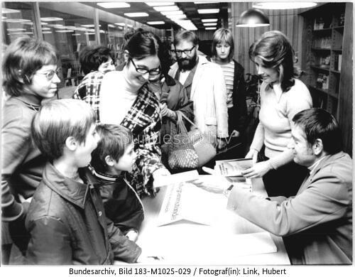 Berlin, Autogrammstunde Heinz Knobloch