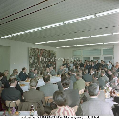 Halle, Architektur- Ausstellung, Ulbricht