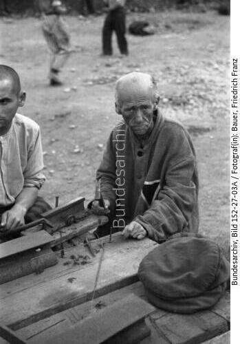 KZ Dachau, Häftlinge bei Arbeit