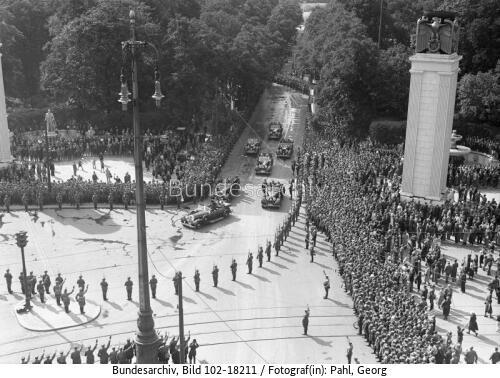 Berlin, Geburtstag Adolf Hitlers, Parade