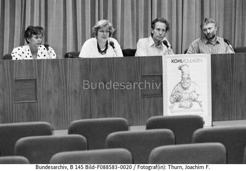 Berlin, Pressekonferenz "1 Jahr Währungs-, Wirtschafts- und Sozialunion"
