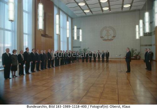Berlin, Vereidigung neuer DDR-Regierung