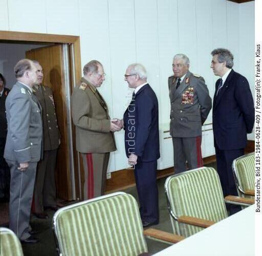 Berlin, Honecker empfängt Dmitri Ustinow