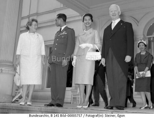 König Bhumibol von Thailand in Bonn 1960