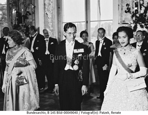 König Bhumibol von Thailand in Brühl 1960