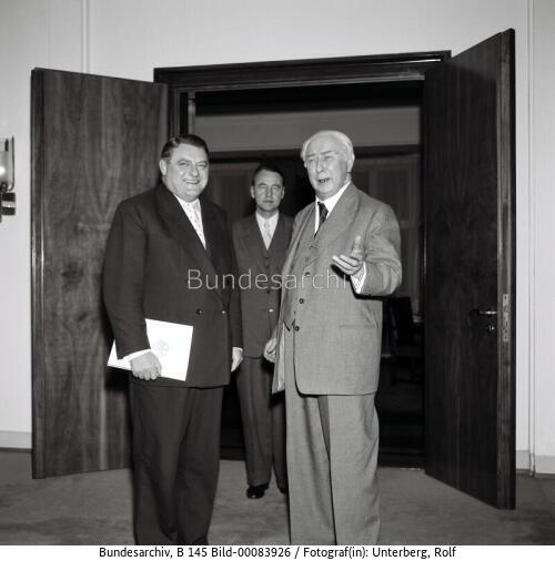Bundespräsident Heuss und BM Strauß 1956