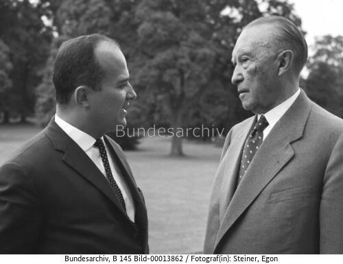 Bundeskanzler Adenauer und Reiner Barzel 1961
