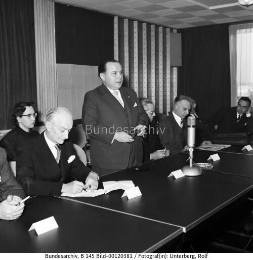 Italienischer Ministerpräsident Segni in Bonn 1956