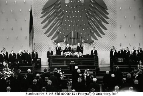 Bundestagssitzung / Vereidigung <span class="match">Bundespräsident</span> Lübke 1959