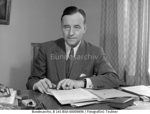 StS Manfred Klaiber 1957