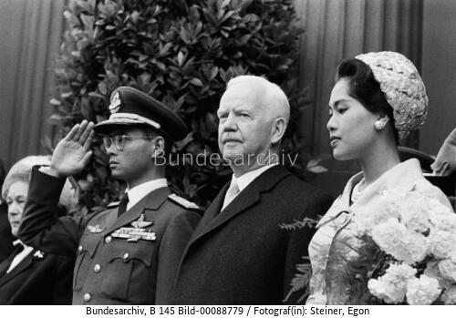 König Bhumibol von Thailand in Bonn 1960