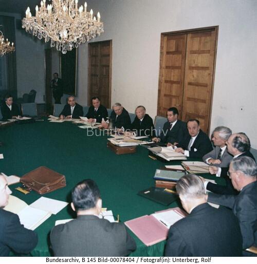 Kabinettssitzung der Regierung Adenauer nach der Umbildung 1962