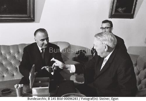 Französischer Premierminister Pompidou in Bonn 1965