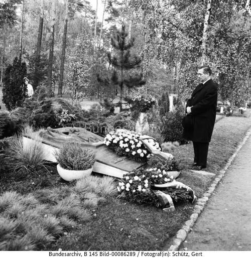 BM Mende in Berlin 1963