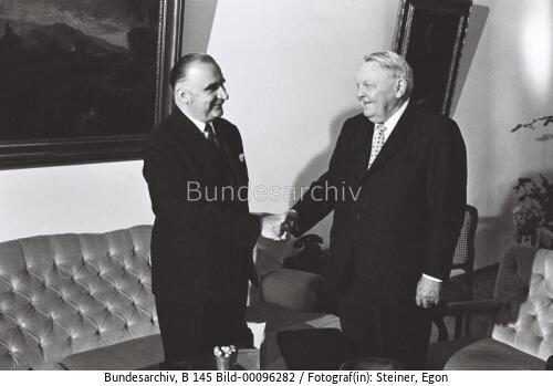 Französischer Premierminister Pompidou in Bonn 1965
