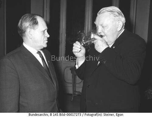 Bundeskanzler Erhard in Italien 1964