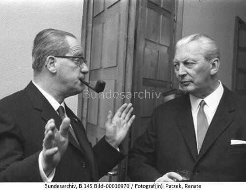 Bundeskanzler Kiesinger mit BM Wehner