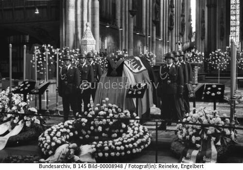 <span class="match">Trauerfeierlichkeiten</span> für Konrad Adenauer 1967