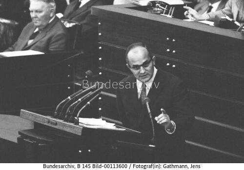 Bundestagssitzung 1966 / Debatte und Fragestunde / CDU/CSU-Fraktionsvorsitzender Barzel