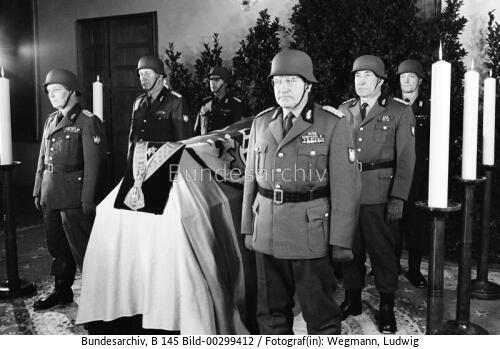<span class="match">Trauerfeierlichkeiten</span> für Konrad Adenauer 1967