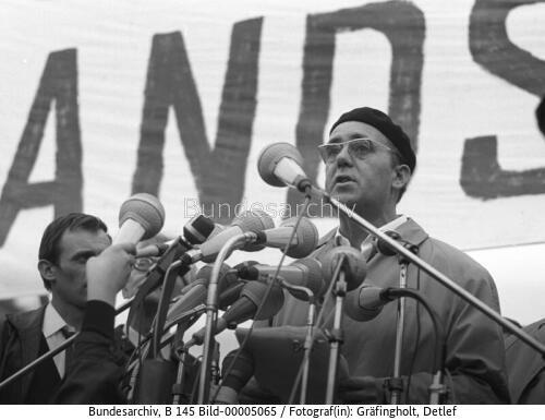 Demonstration gegen die Notstandsgesetze in Bonn 1968
