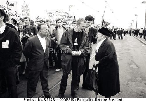 Demonstration gegen die Notstandsgesetze in Bonn 1968