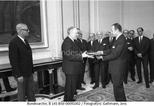 Einweihung der Residenz des deutschen Botschafters im Palais Beauharnais in Paris 1968