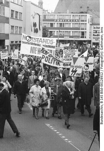Demonstration gegen die Notstandsgesetze in Bonn 1968
