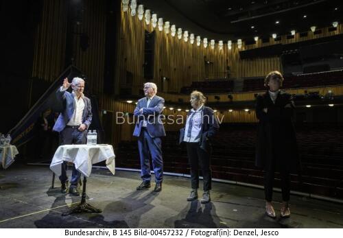 Bundespräsident Steinmeier bei der Komödie am Kurfürstendamm 2020