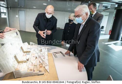 Bundespräsident Frank-Walter Steinmeier bei der Eröffnung des "Axel-Springer-Neubaus" 2020