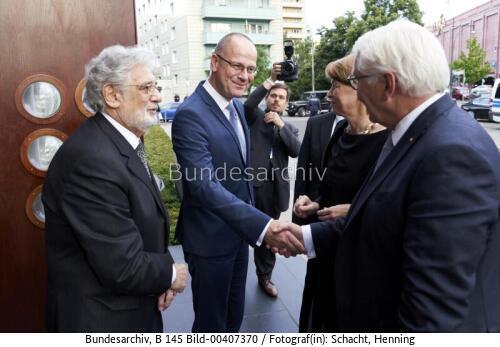 Bundespräsident Frank-Walter Steinmeier, Elke Büdenbender, Placido Domingo und Tibor Navracsics 2018