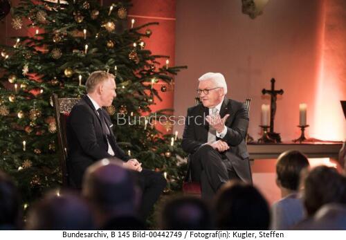 Bundespräsident Frank-Walter Steinmeier bei der Aufzeichnung "Weihnachten mit dem Bundespräsidenten - Ein festliches Konzert aus St. Ingbert" 2019