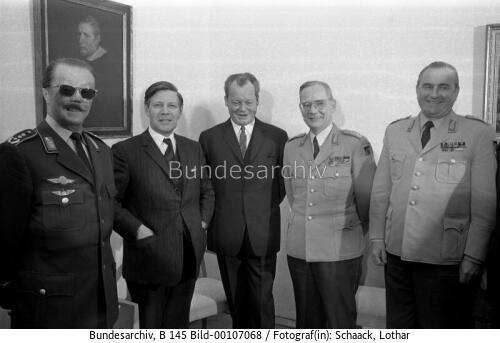 Bundeskanzler Brandt empfängt ranghohe Generäle der Bundeswehr 1969