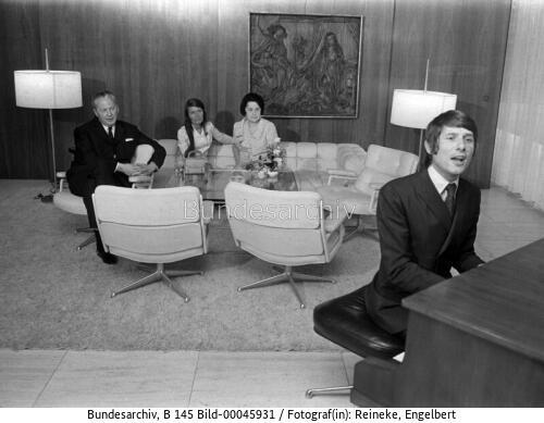 Bundeskanzler Kurt Georg Kiesinger und Udo Jürgens 1969