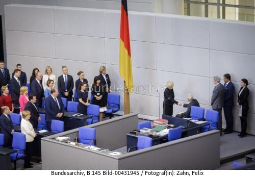 Vereidigung von BM Christine Lambrecht 2019