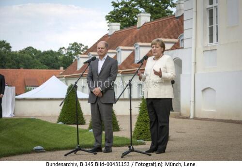 Bundeskanzlerin Angela Merkel und BM Olaf Scholz 2019