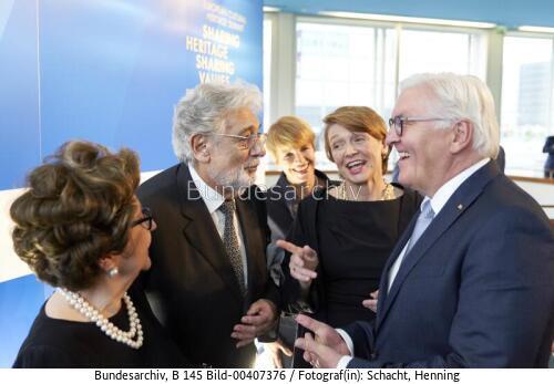 Bundespräsident Frank-Walter Steinmeier, Elke Büdenbender und Placido Domingo 2018