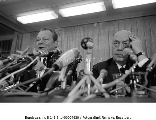 Bundeskanzler Brandt in Polen 1970 / PK zu Warschauer Vertrag