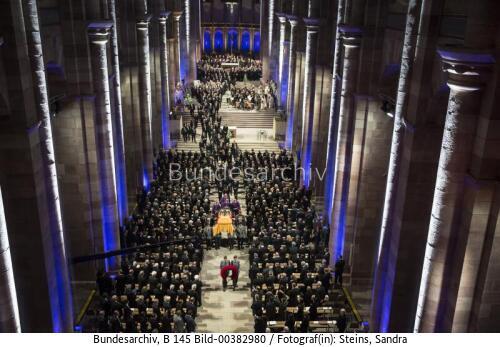 Pontifikalrequiem für den verstorbenen Bundeskanzler a. D. Helmut Kohl 2017