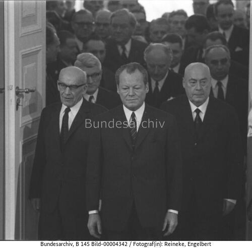 Bundeskanzler Brandt in Polen 1970 / Unterzeichnung Warschauer Vertrag