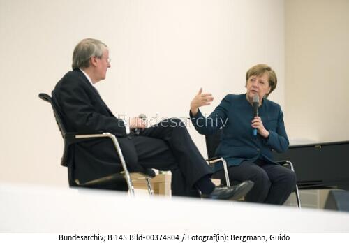 Bundeskanzlerin Angela Merkel beim G20-Dialogforum "Wissenschaft Science 20" in Halle 2017