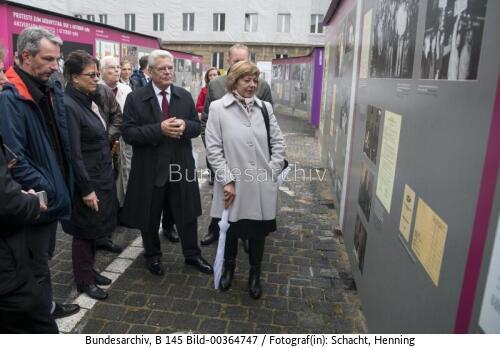 Bundespräsident Joachim Gauck: Besuch der Open-Air-Ausstellung "Revolution und Mauerfall" 2016