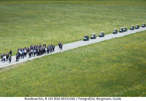 G7-Gipfel in Elmau 2015 / Spaziergang der G7-Staats- und Regierungschefs