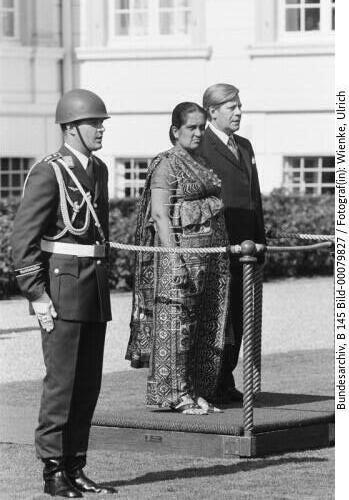 <span class="match">Sri Lanka</span>s Ministerpräsidentin Bandaranaike in Bonn 1974