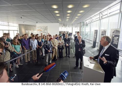 StM Neumann besucht Topographie des Terrors 2012
