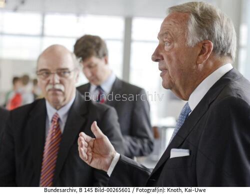 StM Neumann besucht Topographie des Terrors 2012