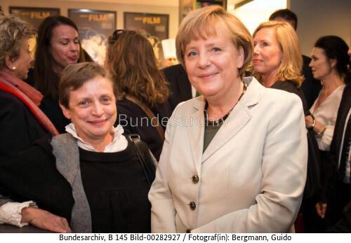 Bundeskanzlerin Merkel bei Kinovorführung "Die Legende von Paul und Paula"  2013