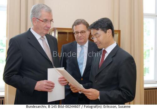 Ernennung von PStS Ernst Burgbacher 2011